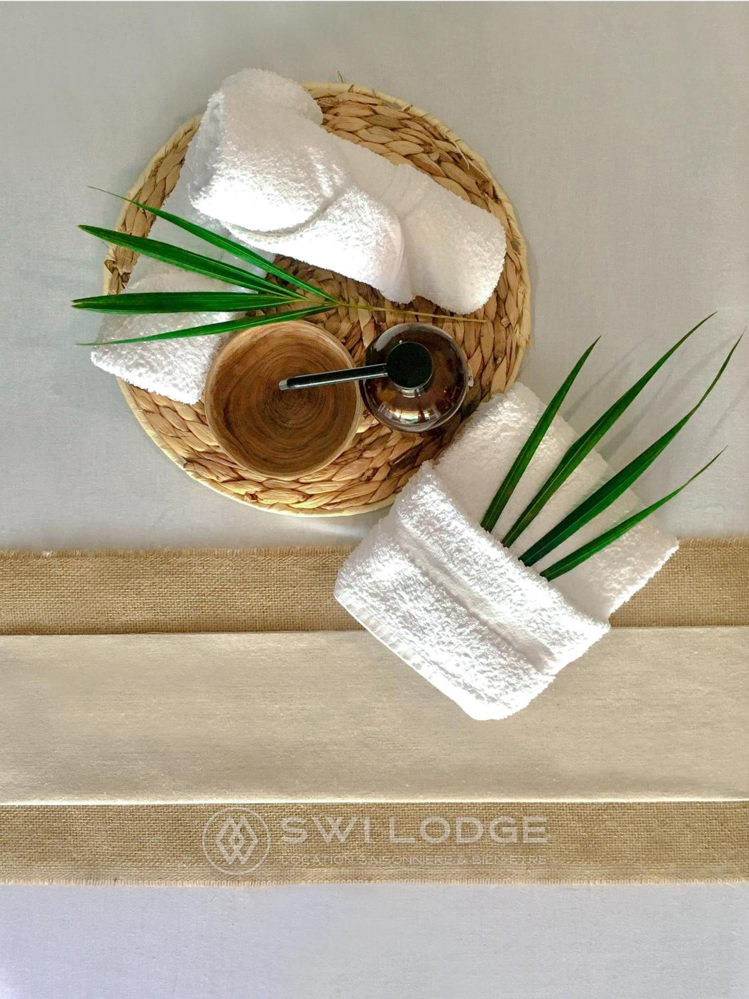 Appartement SWI LODGE VUE SUR MER Le Moule Exterior foto